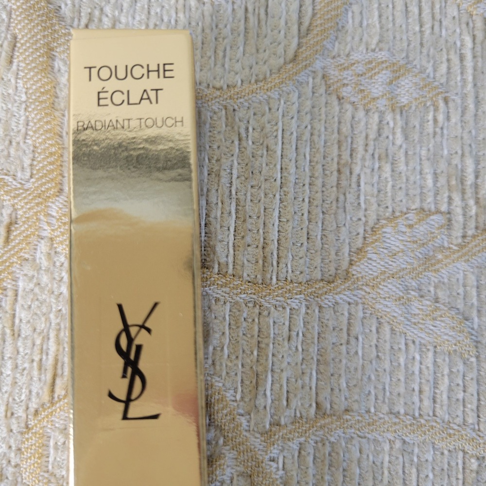 YSL Touche Eclat Radiant Touch Highlighter Concealer Choose Shade 6 7 8 NEW - Picture 3 of 7